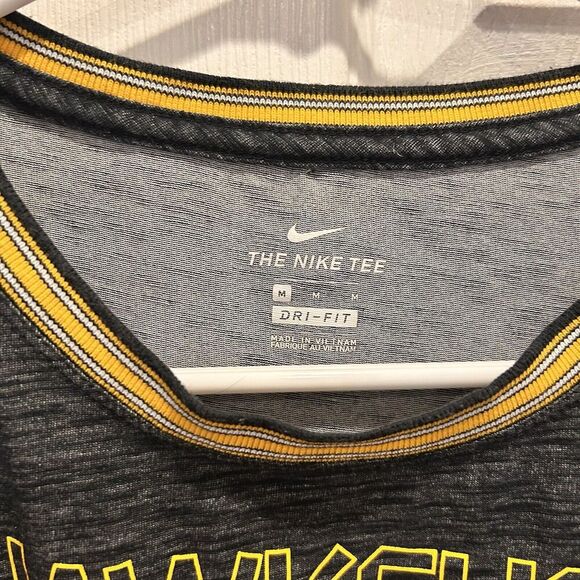 Nike Women's University of Iowa Hawkeyes Crop Top Medium Dri-Fit Cotton Blend‎ - Picture 4 of 6